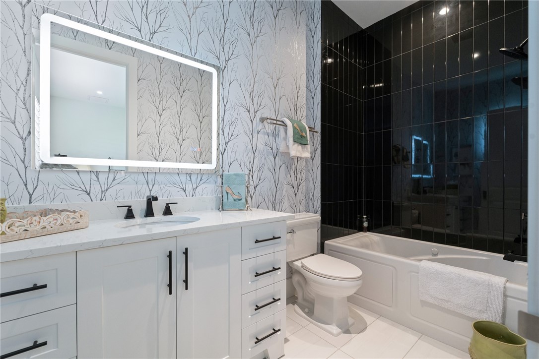 Vero Beach, FL, 32962, US, 3 Bedrooms Bedrooms, ,4 BathroomsBathrooms,Residential,Active,1685887