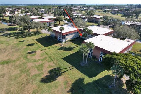 85 Crooked Tree Lane 103 Vero Beach FL 32962