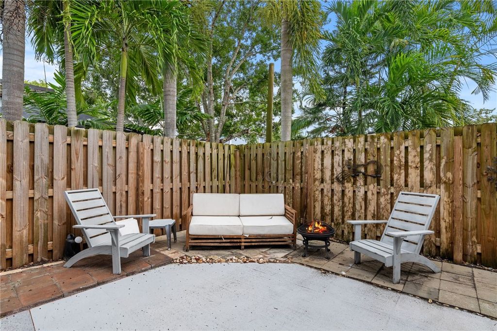 Photo of 375 S Waverly Place #1D, Vero Beach, FL 32960 (MLS # 291117)