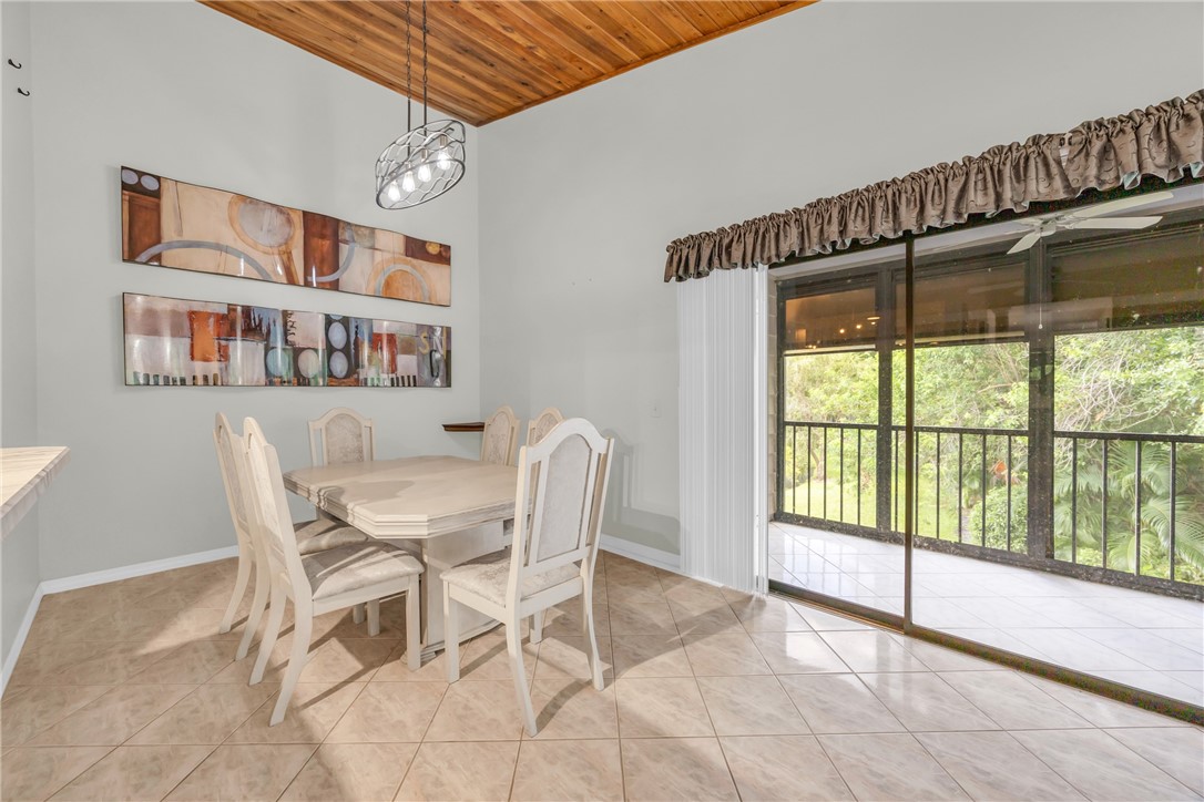 Vero Beach, Florida 32966, United States, 2 Bedrooms Bedrooms, ,2 BathroomsBathrooms,Residential,Active,162102