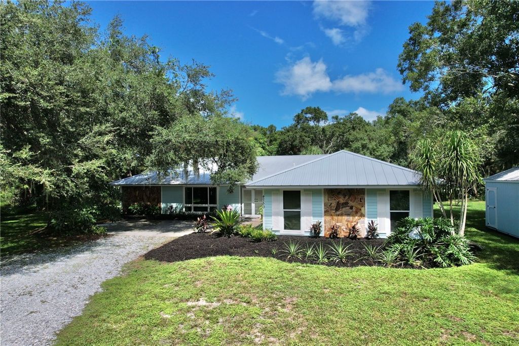 Photo of 4750 10th Street, Vero Beach, FL 32966 (MLS # 291296)