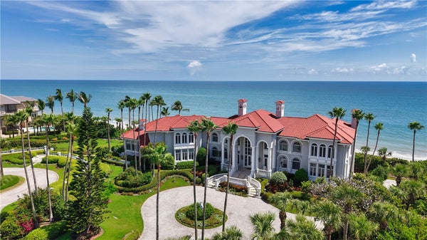 100 SEAWAY CT, VERO BEACH, FL 32963 - Image d9fb11e2c6ccca235dce6be703aabd2f/1749423976