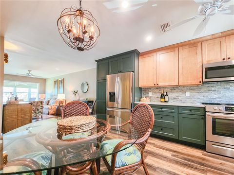 Property photo of 2800 Indian River Boulevard 8m, Vero Beach, FL 32960