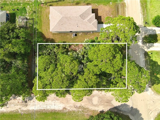 1200 12TH CT SW, VERO BEACH, FL 32962 - Image db2e6f956f88bbe77ba9abd4e08b128d/652784271