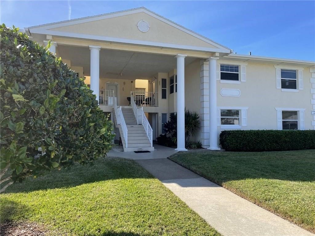387 N Grove Isle Circle 387 - Photo 2