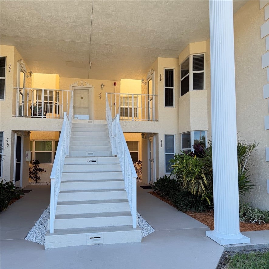 387 N Grove Isle Circle 387 - Photo 3