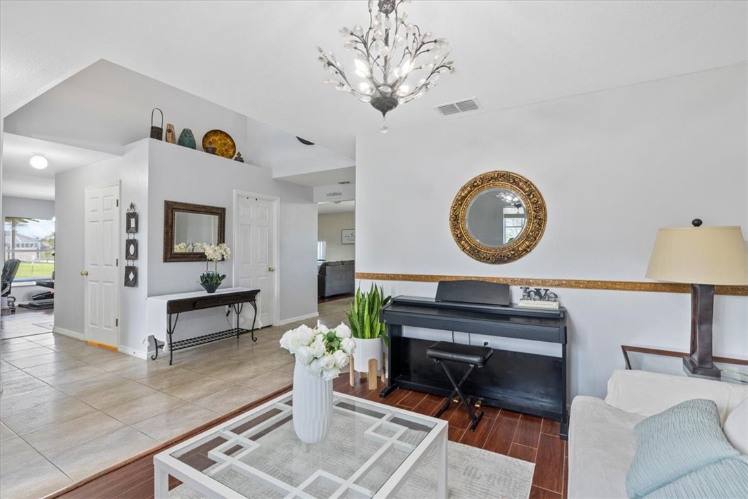 6052 Ridge Lake Circle