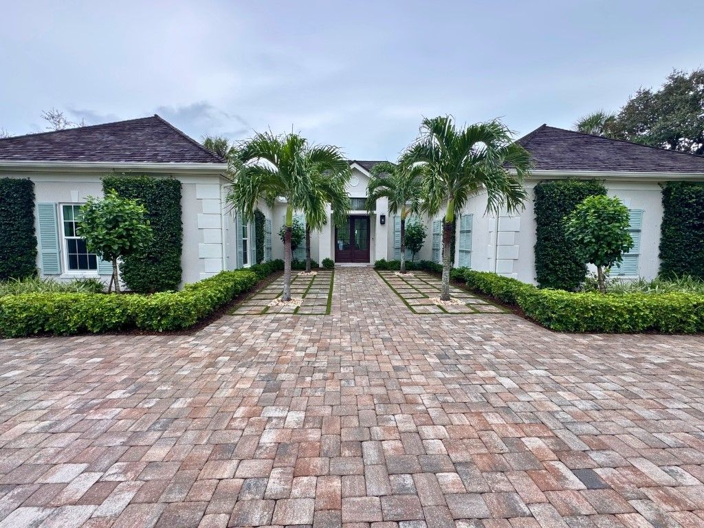 Photo of 520 Indian Harbor Road, Vero Beach, FL 32963 (MLS # 291633)