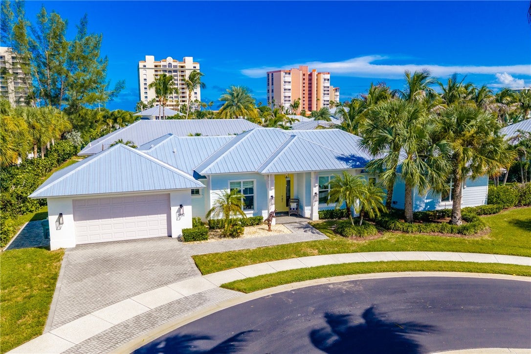 3932 Shoreside Drive, Hutchinson Island