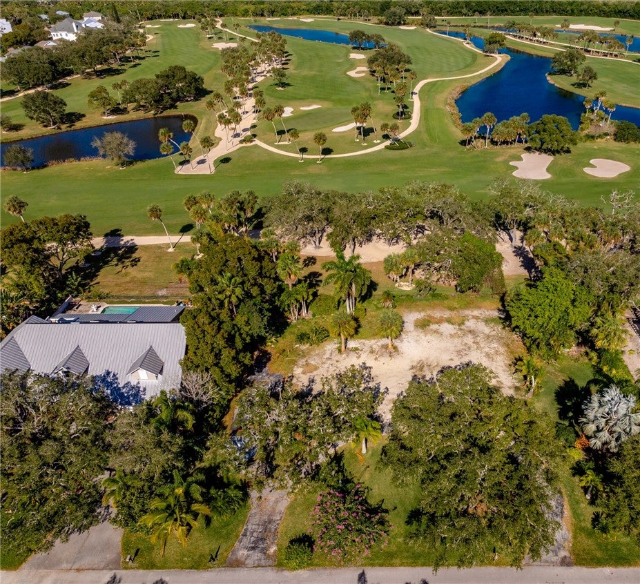 3027 Golf View Drive