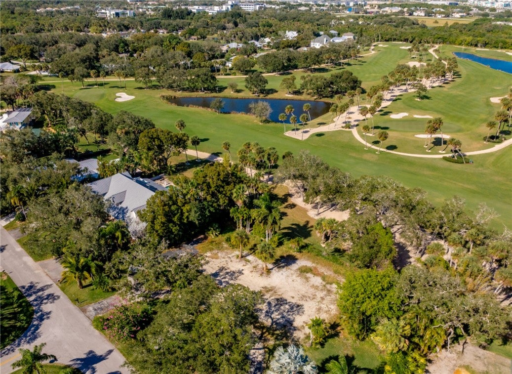 3027 Golf View Drive