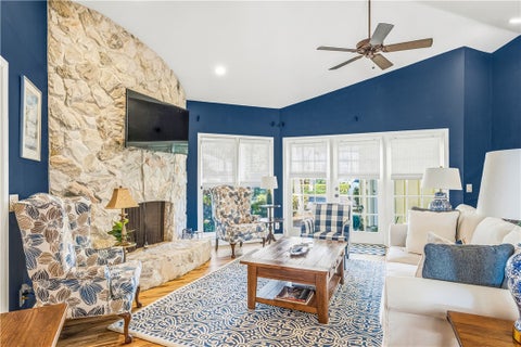 1755 Pelican Way, Vero Beach, FL 32963