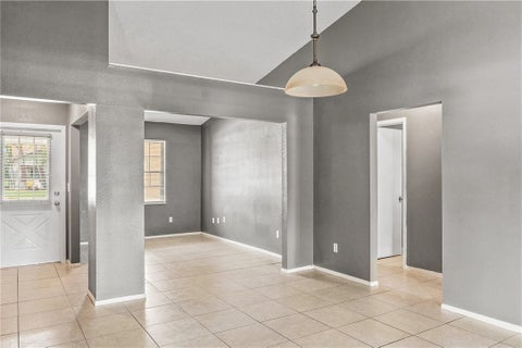 2270 Se Brekenridge Circle, Port St Lucie, FL 34952