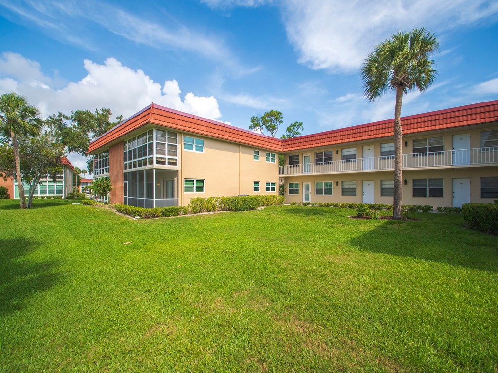 105 Spring Lake Court 102