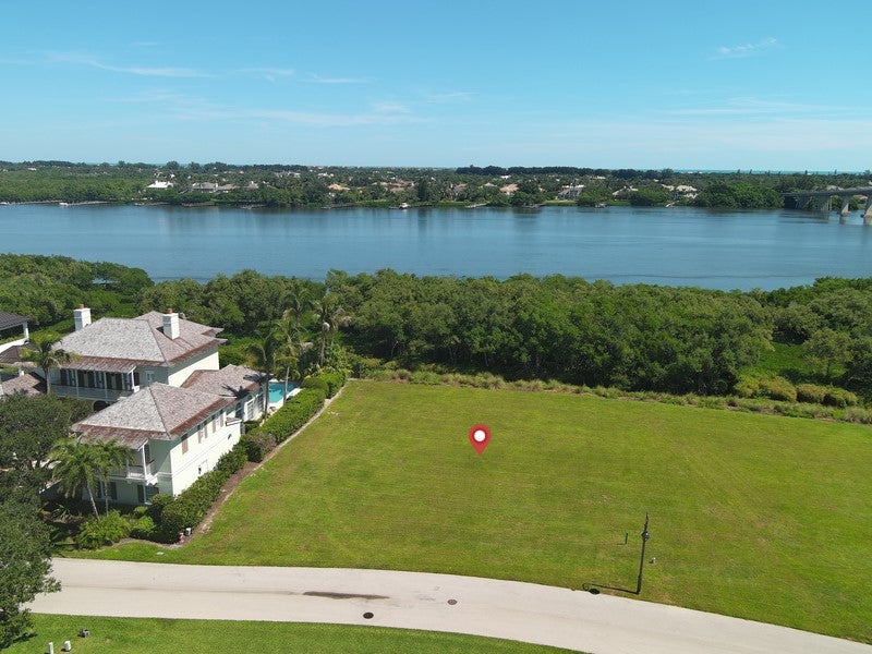 9220 E Marsh Island Drive