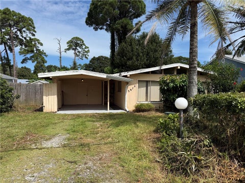 2936 1st Street Sw, Vero Beach, FL 32968