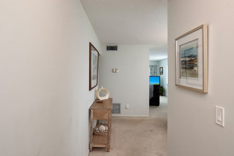 78 Royal Oak Drive 201, Vero Beach, FL 32962