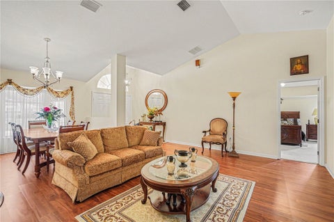 835 Rebus Avenue Sw, Palm Bay, FL 32908