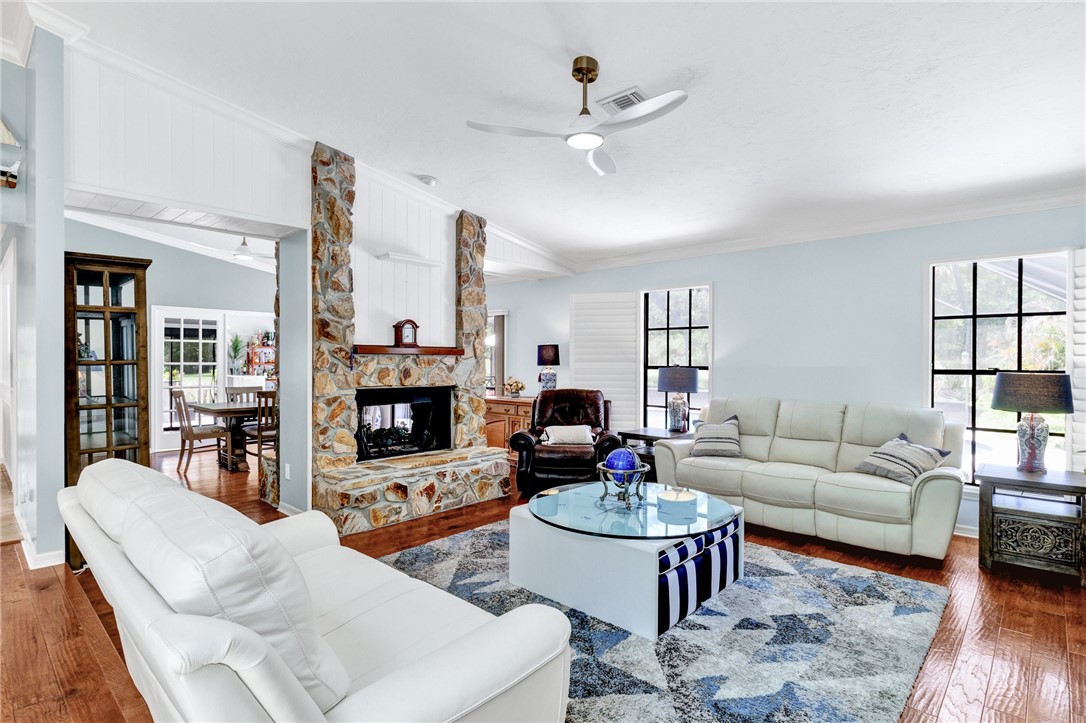 5735 Glen Eagle Lane