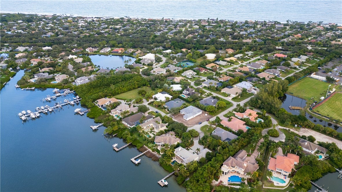 112 Sandpointe Drive