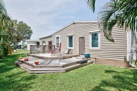 A home in Barefoot Bay