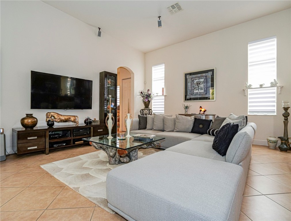 1777 Belmont Circle SW