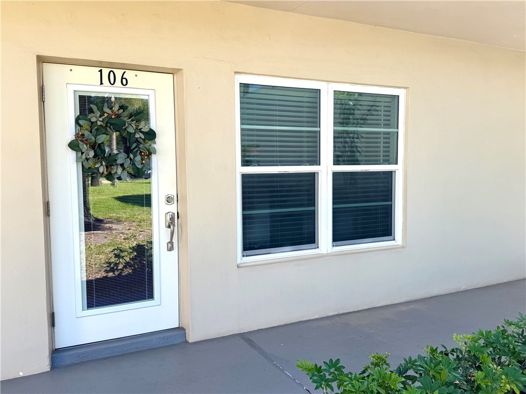 94 Spring Lake Drive 106