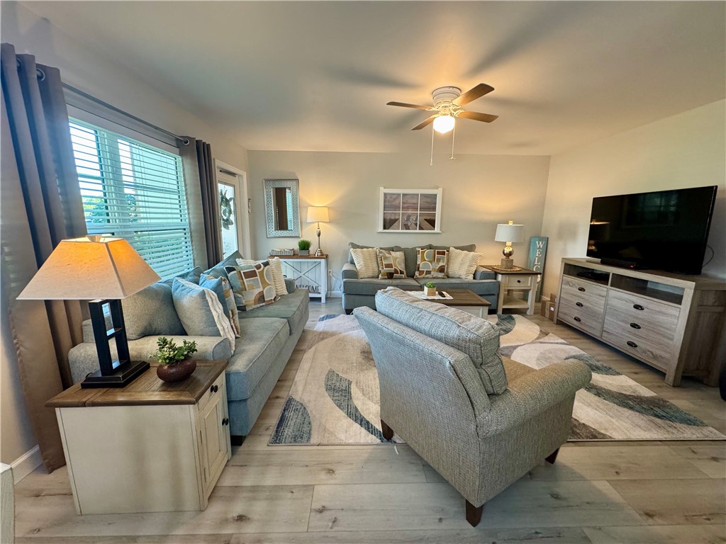 94 Spring Lake Drive 106