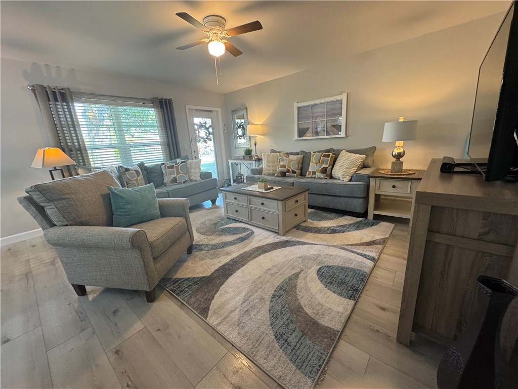 94 Spring Lake Drive 106