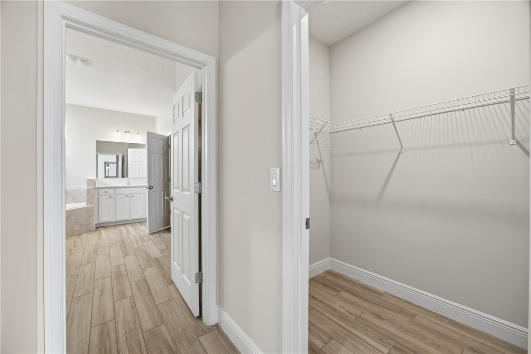 Vero Beach, Florida 32967, United States, 3 Bedrooms Bedrooms, ,3 BathroomsBathrooms,Residential,Active,249403