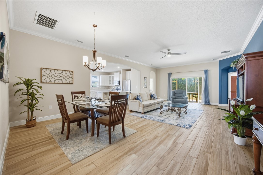 Vero Beach, Florida 32967, United States, 3 Bedrooms Bedrooms, ,3 BathroomsBathrooms,Residential,Active,249403