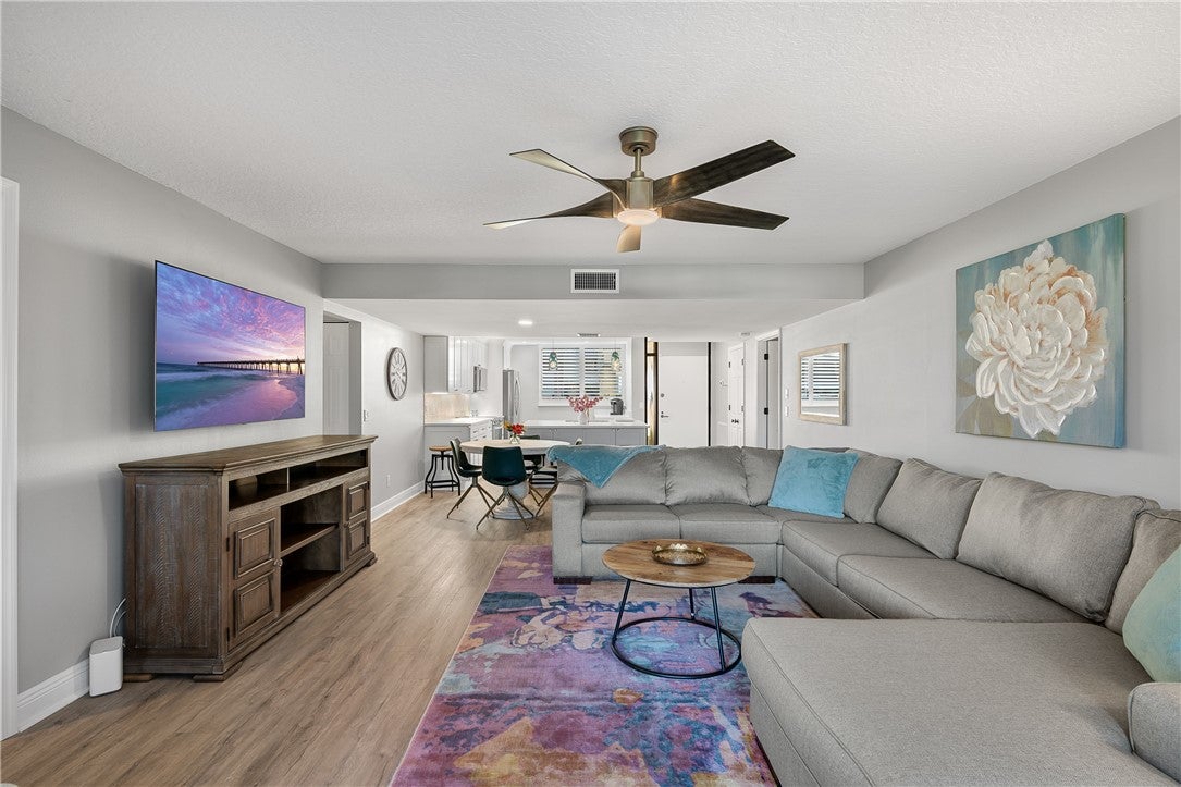 1825 Tarpon Lane H106, Vero Beach