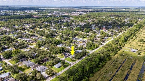 2585 85th Avenue, Vero Beach, FL 32966