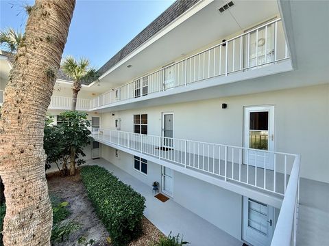 Tiny photo for 200 Greytwig Road #212, Vero Beach, FL 32963 (MLS # 294555)