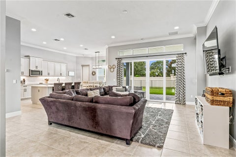 5775 Bent Pine Square, Vero Beach, FL 32967