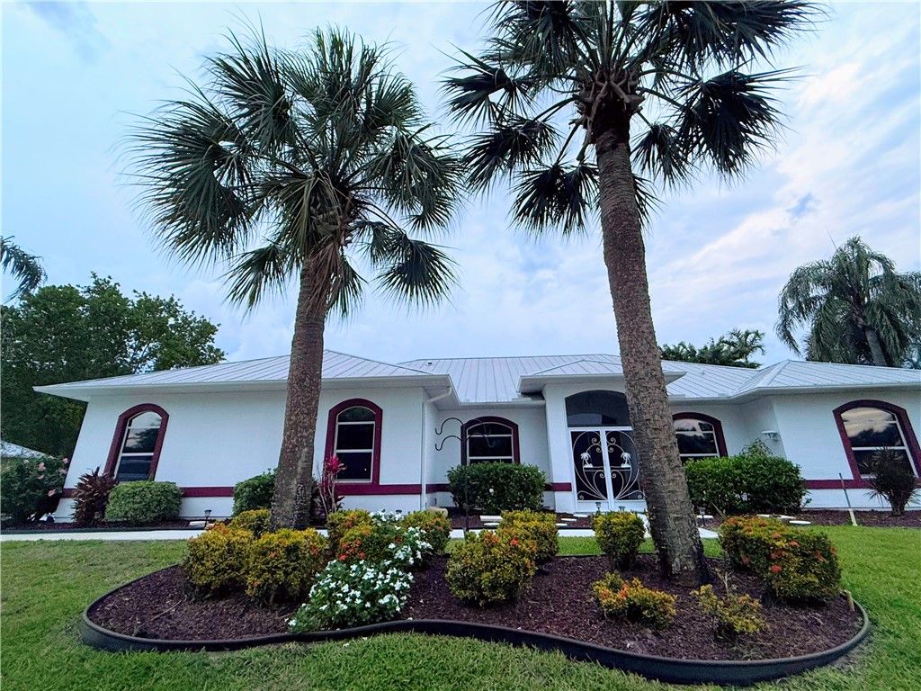 Photo of 51 Joy Haven Drive, Sebastian, FL 32958 (MLS # 289215)