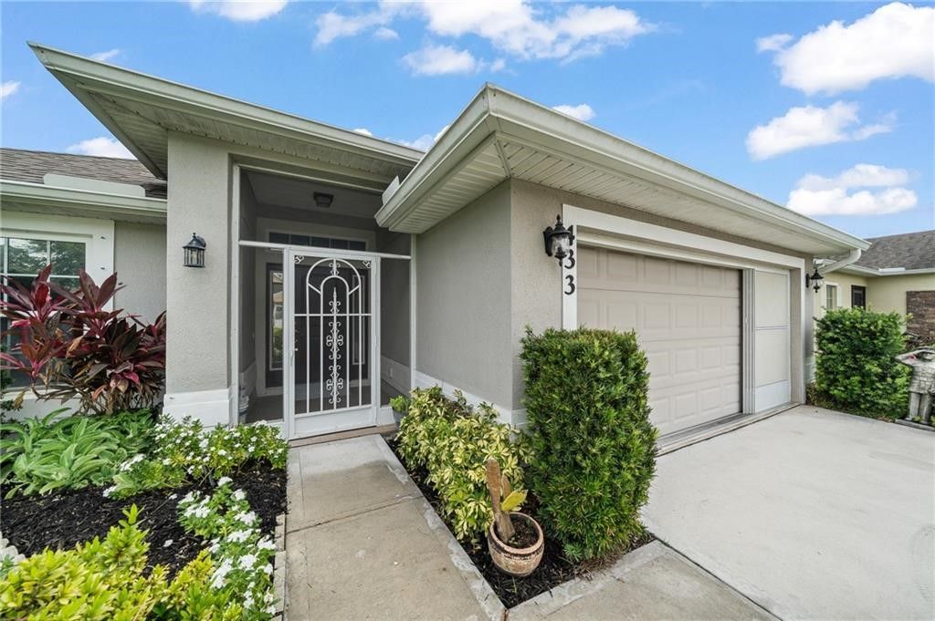 Photo of 433 Briarcliff Circle, Sebastian, FL 32958 (MLS # 287885)
