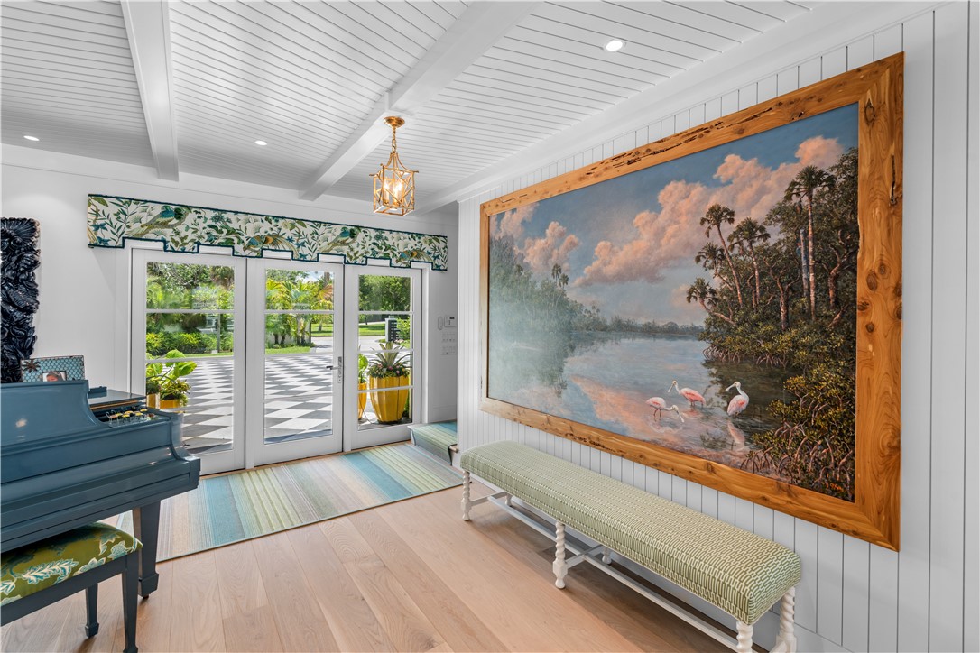 519 Bay Drive