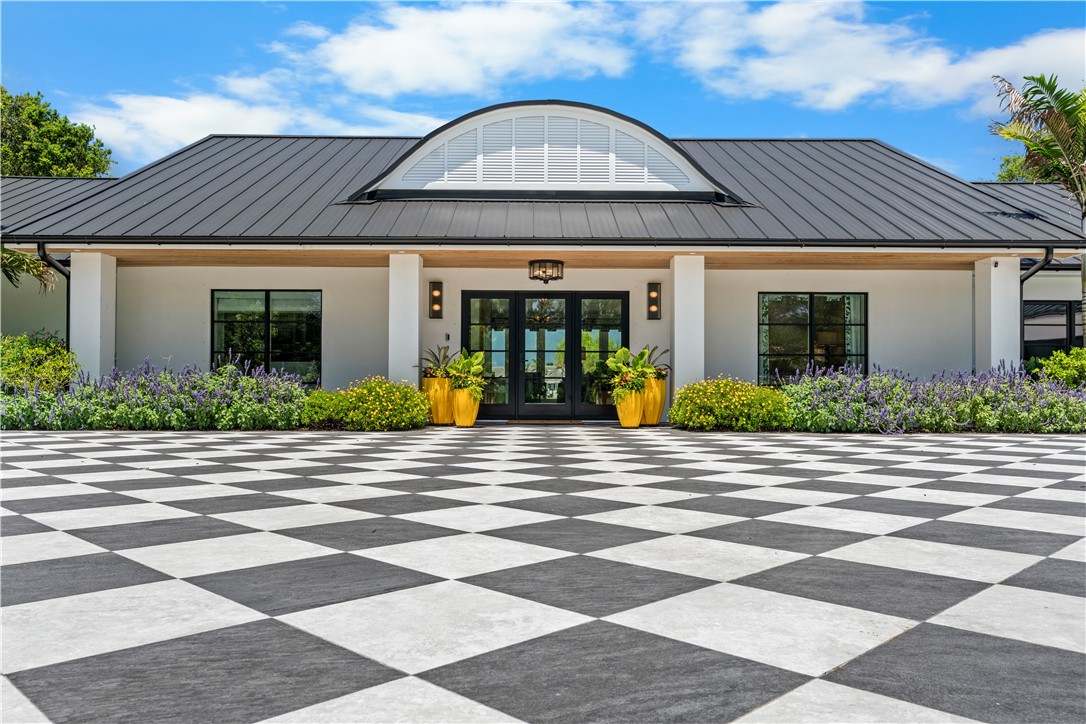 519 Bay Drive