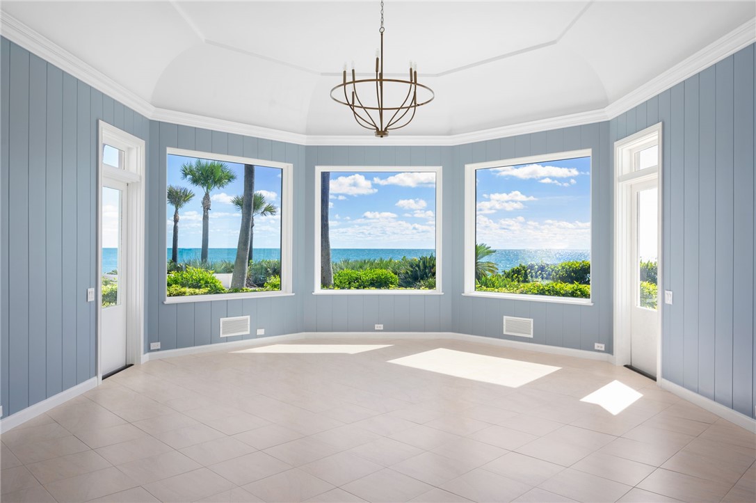 2136 S Porpoise Point Lane