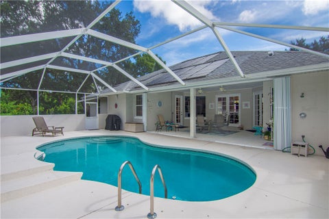 305 40th Court Sw, Vero Beach, FL 32968