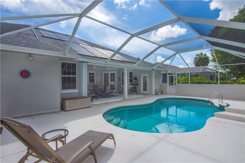305 40th Court Sw, Vero Beach, FL 32968