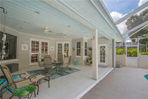 305 40th Court Sw, Vero Beach, FL 32968