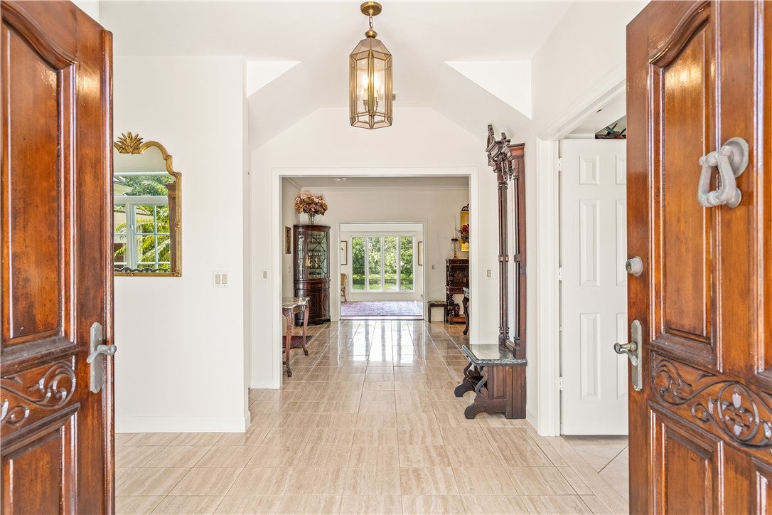 275 Coconut Palm Road