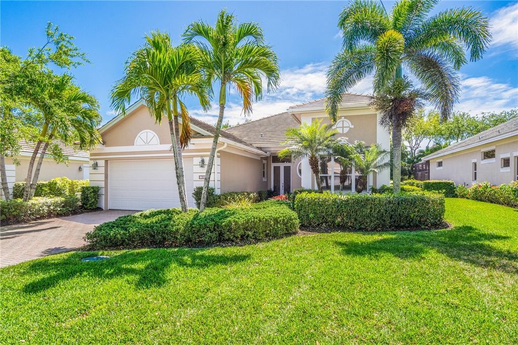 Photo of 1217 Riverwind Circle, Vero Beach, FL 32967 (MLS # 290964)