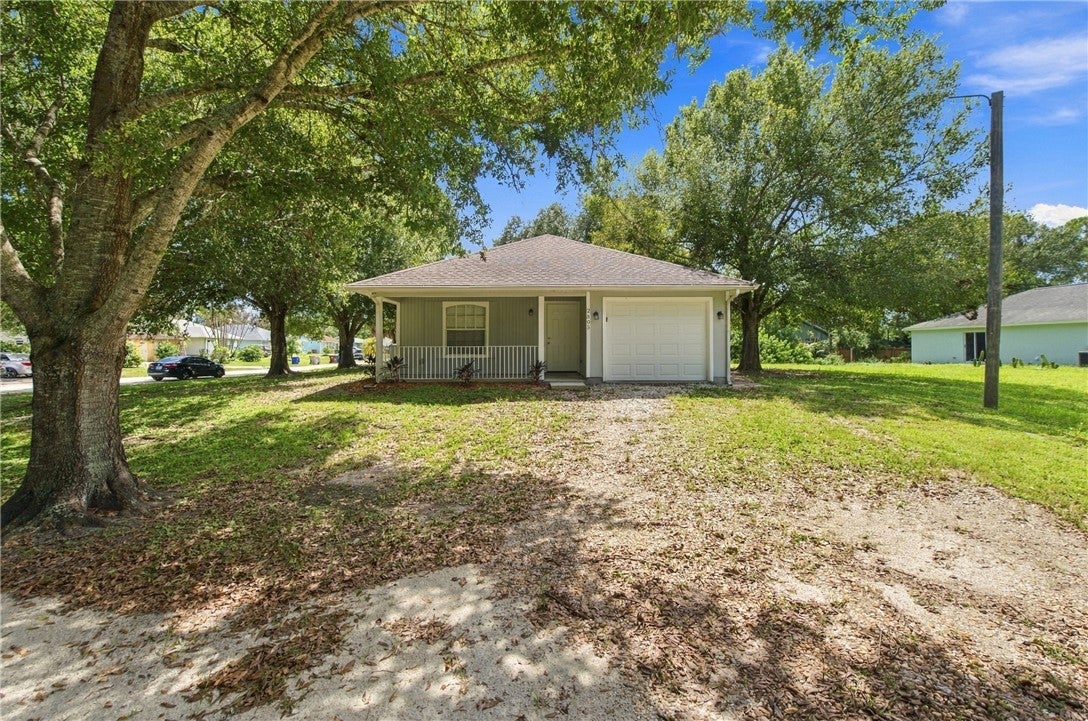 2305 13th Place Sw, Vero Beach