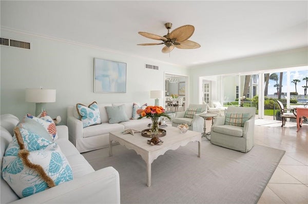 1180 REEF RD APT B7, VERO BEACH, FL 32963 - Image ea31a787dab3d69f3e4c033e191348bb/4010146180
