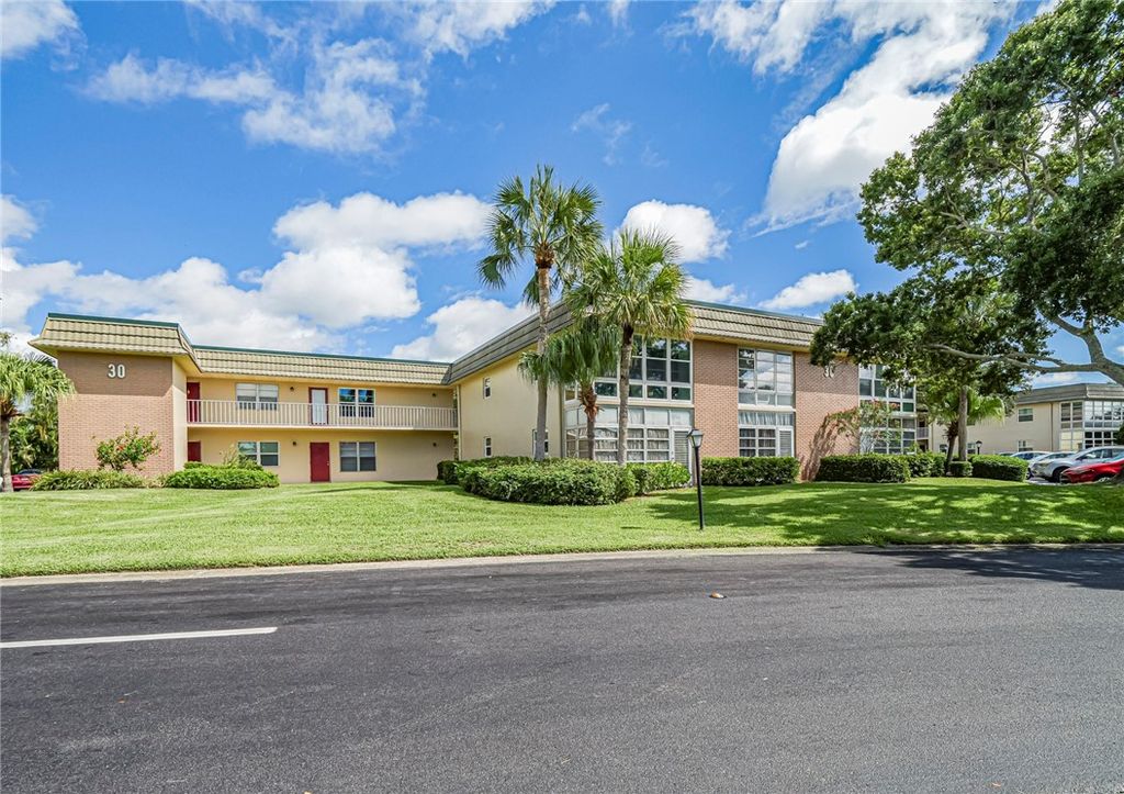 Photo of 30 Vista Gardens Trail #204, Vero Beach, FL 32962 (MLS # 290949)