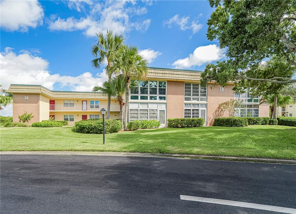 Photo of 30 Vista Gardens Trail #204, Vero Beach, FL 32962 (MLS # 290949)