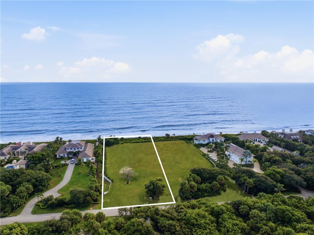 672 Ocean Road